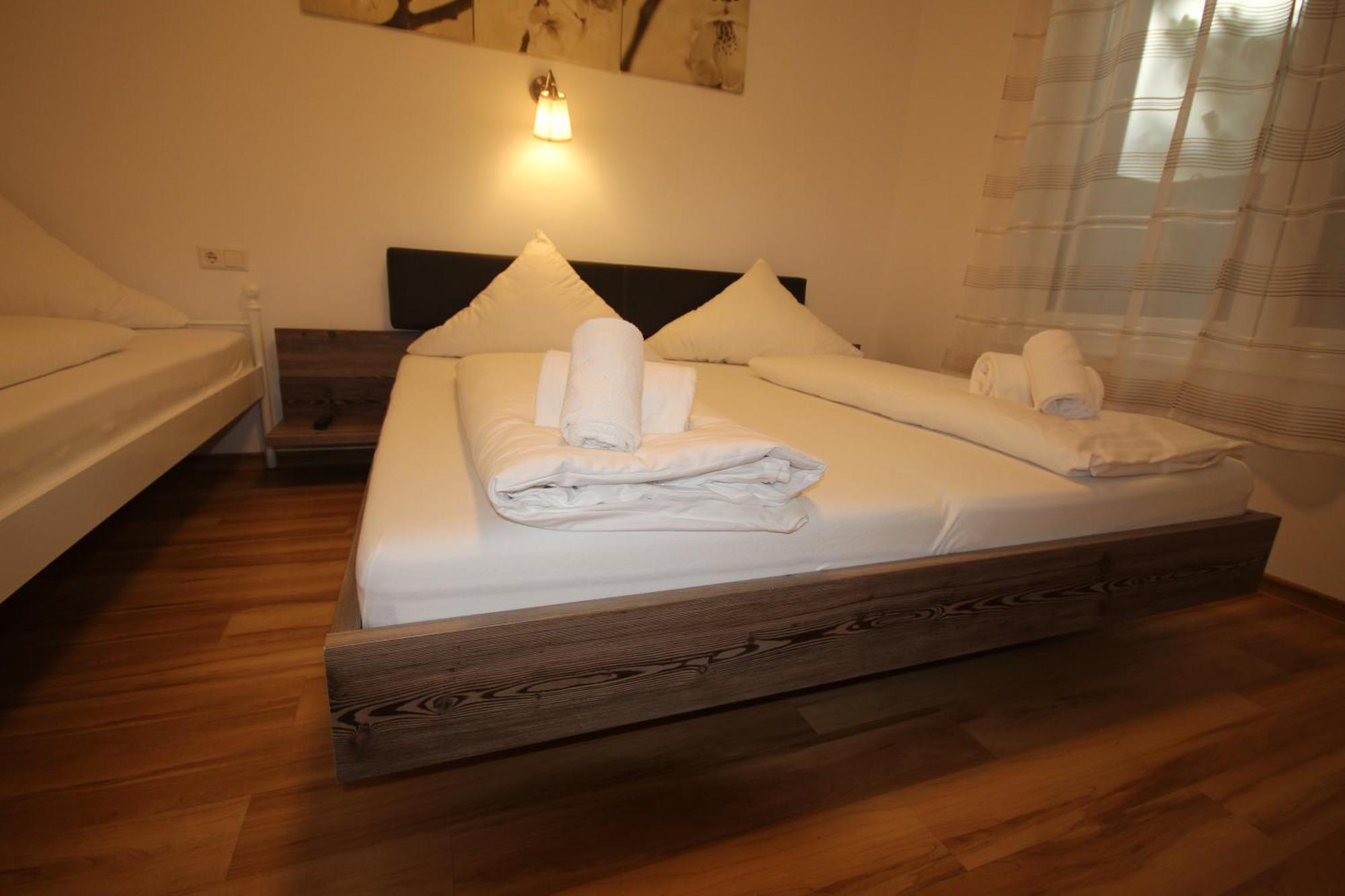 Kern Apartments 러스트 외부 사진
